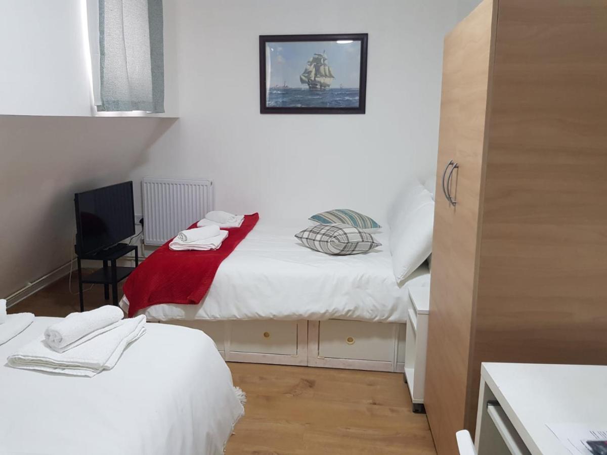 Oyo New City Lodge Londres Extérieur photo