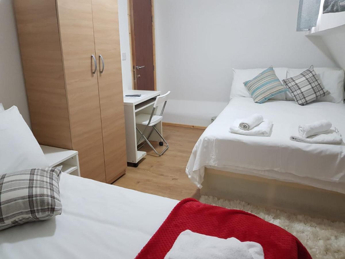 Oyo New City Lodge Londres Extérieur photo
