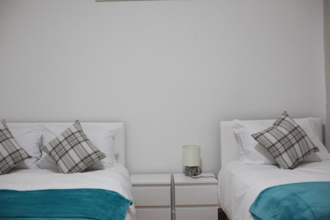 Oyo New City Lodge Londres Extérieur photo